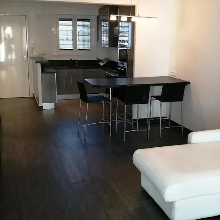 Cannes, 3 Pieces, 5 Personnes - Fr-1-470-47